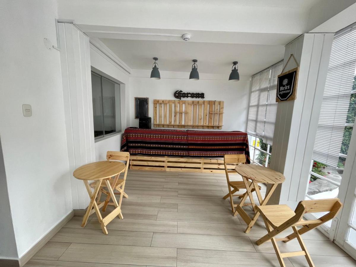 Casaroma Hostels Lima Exteriör bild